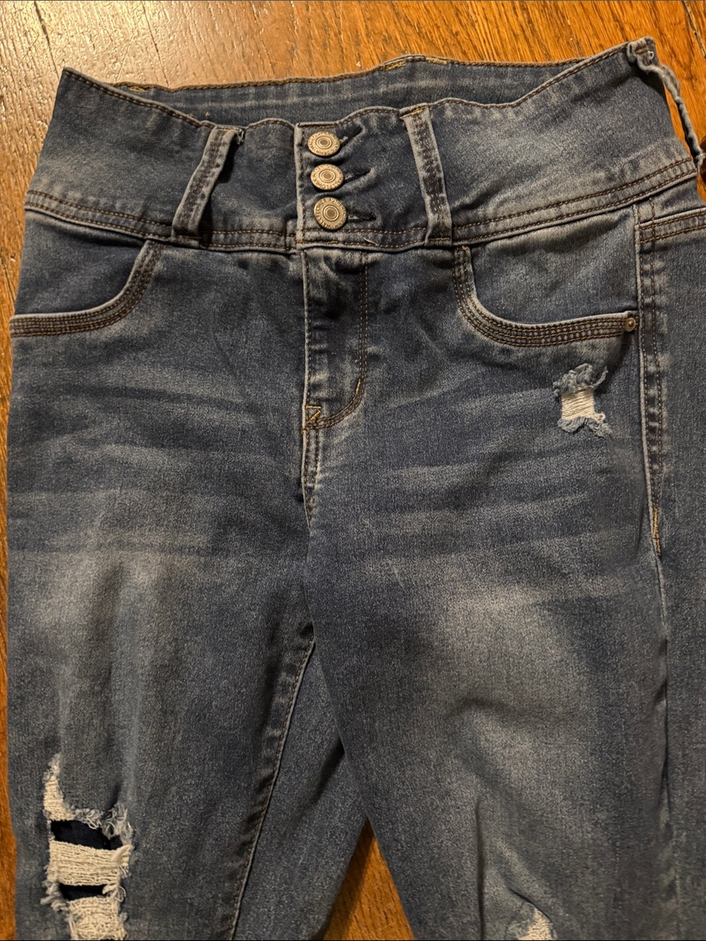 Wallflower Women's High-Rise Distressed Jeans in Faded Blue